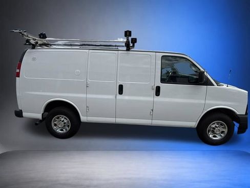 Certified 2019 Chevrolet Express 2500 w/ Driver Convenience Package RWD image 5