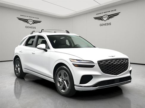 Used 2026 Genesis GV70 2.5T Select image 8