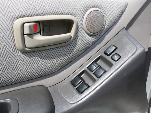 Used 2002 Toyota Highlander 2WD V6 image 73