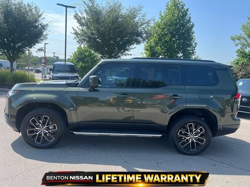 Used 2026 Lexus GX 550 w/ Cold Area Package AWD/4WD image 5