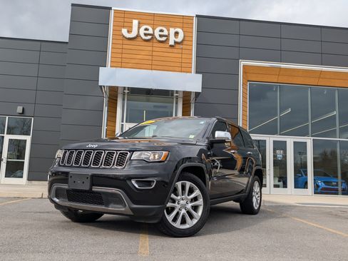 Used 2017 Jeep Grand Cherokee Limited AWD/4WD image 1