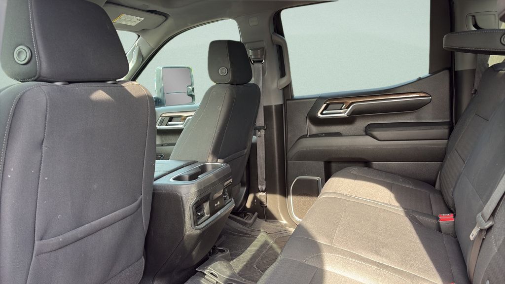 Used 2024 Chevrolet Silverado 1500 RST w/ Max Trailering Package AWD/4WD image 19