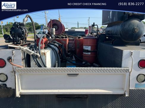 Used 2016 Ford F450 XL w/ Power Equipment Group RWD image 6