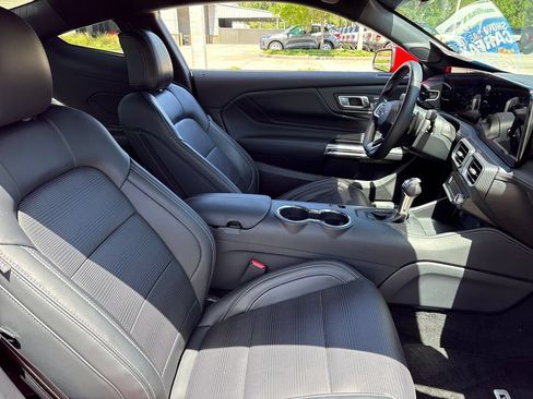 Used 2025 Ford Mustang GT Premium RWD image 51