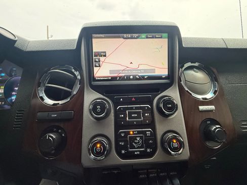 Used 2016 Ford F350 Lariat w/ Lariat Ultimate Package AWD/4WD image 15