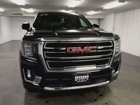 Certified 2023 GMC Yukon SLT w/ SLT Premium Package image 3
