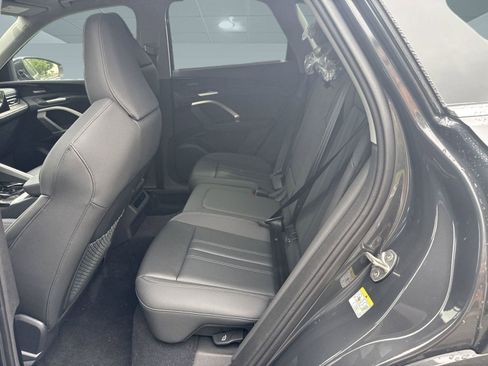 New 2025 Audi Q5 Premium Plus image 15