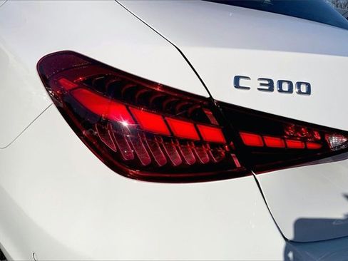 Used 2025 Mercedes-Benz C 300 4MATIC Sedan image 25