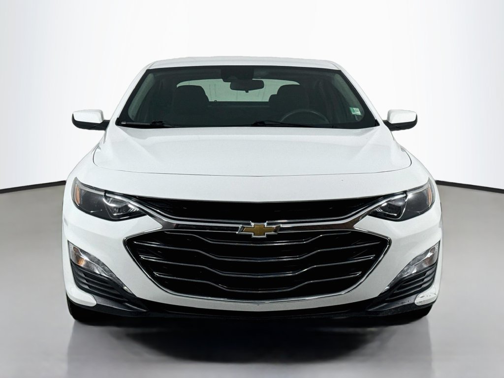 Used 2022 Chevrolet Malibu LT FWD image 3
