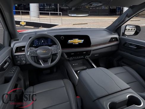 New 2026 Chevrolet Suburban LT RWD image 17