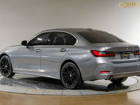 Used 2024 BMW 330i Sedan w/ Convenience Package RWD image 12
