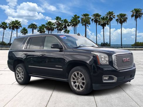 Used 2017 GMC Yukon Denali w/ Enhanced Security Package AWD/4WD image 2