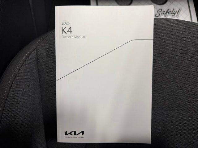 Used 2025 Kia K4 FWD image 42