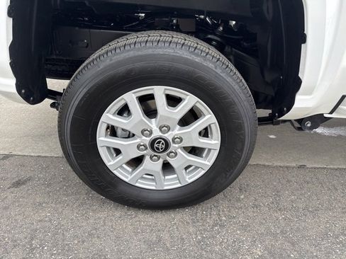 Used 2025 Toyota Tacoma SR image 29