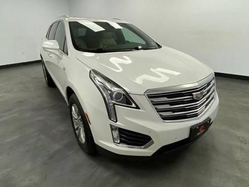 Used 2018 Cadillac XT5 Luxury w/ Driver Awareness Package AWD/4WD image 9