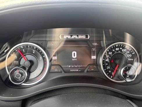 Used 2021 RAM 4500 Laramie AWD/4WD image 19