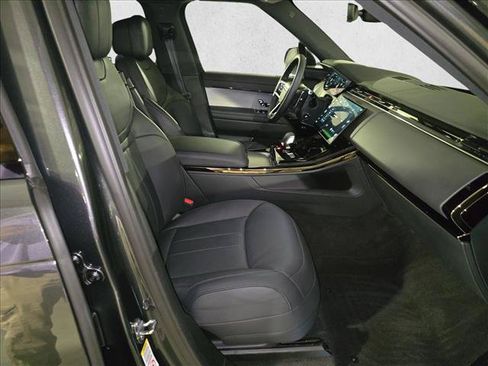 Used 2025 Land Rover Range Rover Sport SE AWD/4WD image 10