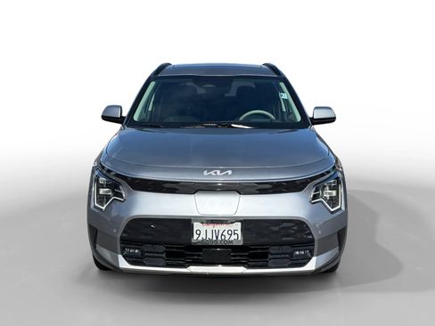 Used 2024 Kia Niro Wave FWD image 8