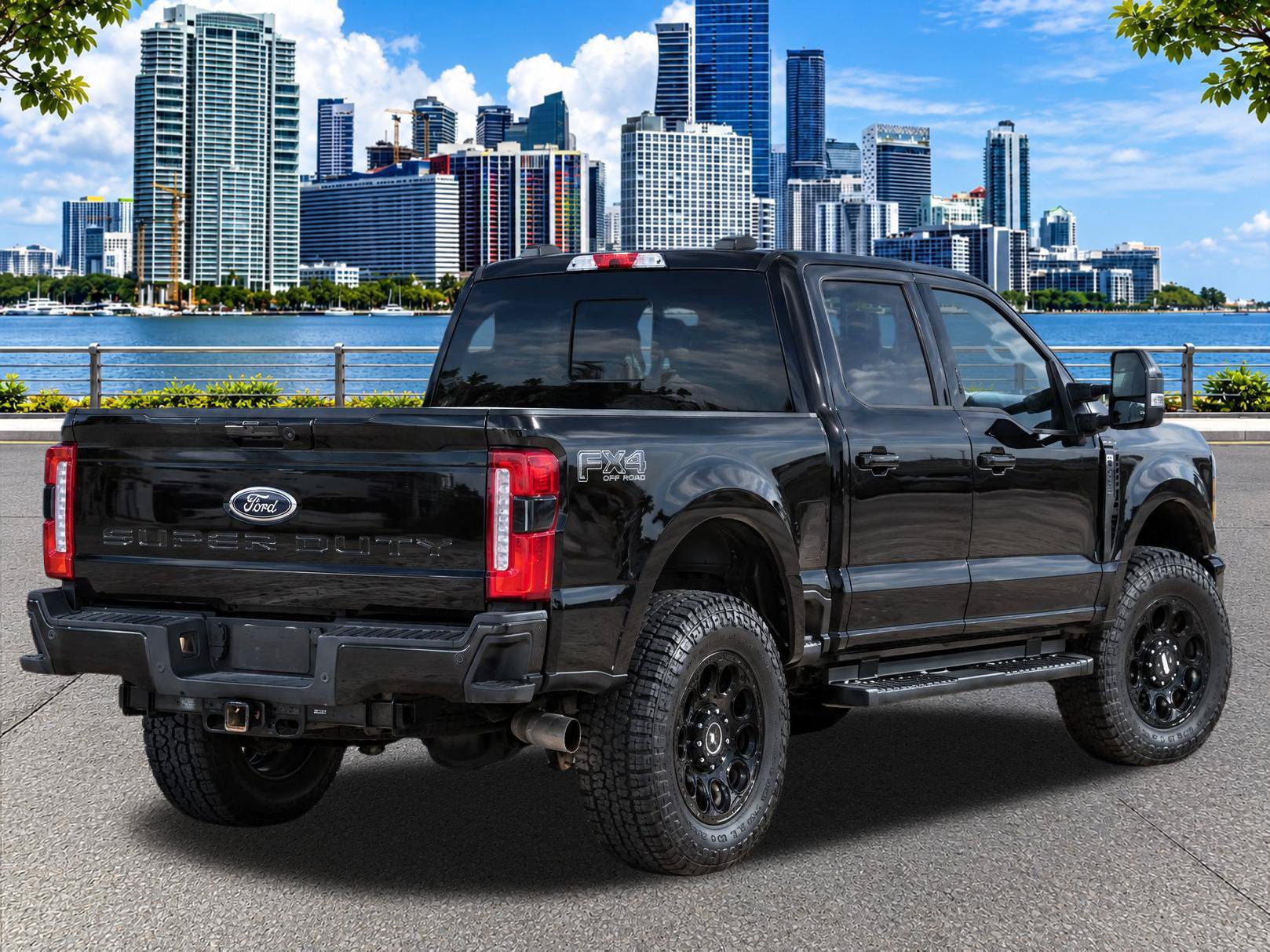 Used 2024 Ford F250 Lariat w/ Black Appearance Package AWD/4WD image 8