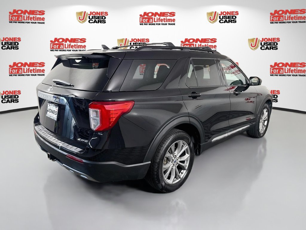 Used 2022 Ford Explorer XLT w/ Equipment Group 202A AWD/4WD image 16