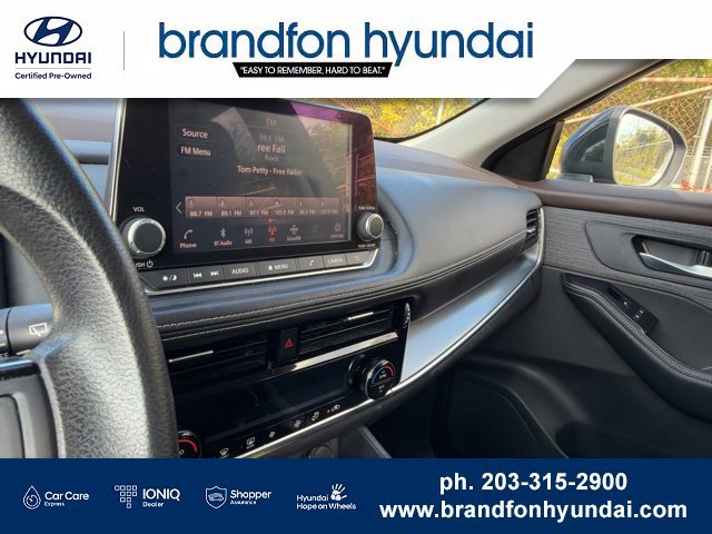 Used 2021 Nissan Rogue SV AWD/4WD image 18