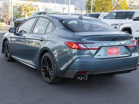 New 2026 Toyota Camry SE image 6