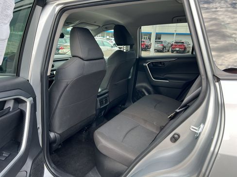 Used 2025 Toyota RAV4 LE AWD/4WD image 10