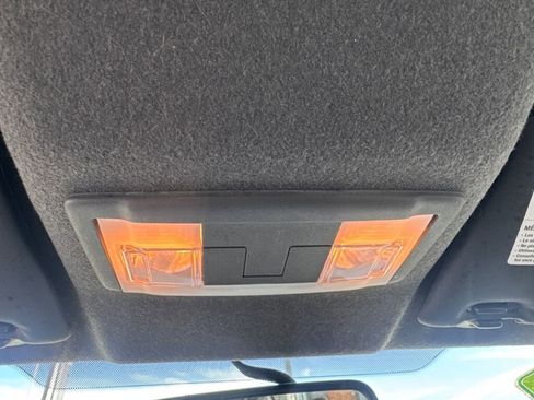 Used 2011 Ford Focus SE w/ 201A Rapid Spec Order Code FWD image 24