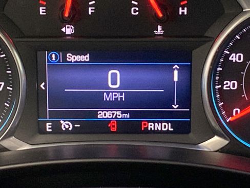 Used 2019 Chevrolet Equinox LT FWD image 10