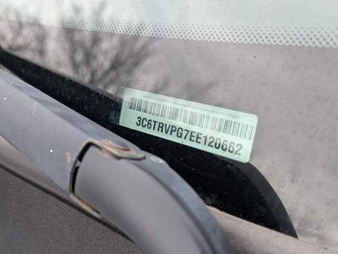 Used 2014 RAM ProMaster 2500 w/ Interior Convenience Group image 30