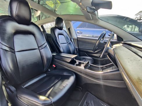 Used 2018 Tesla Model 3 Long Range image 7