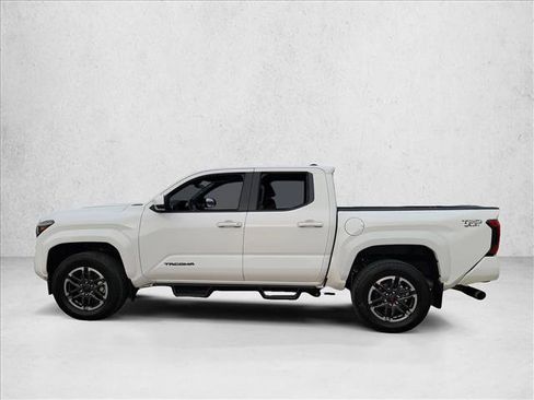 Used 2024 Toyota Tacoma TRD Sport image 8