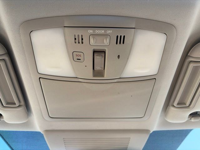 Used 2018 Nissan Armada Platinum w/ Interior Lighting Package RWD image 28