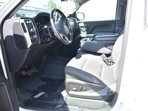 Used 2018 Chevrolet Silverado 1500 LT w/ All Star Edition image 12