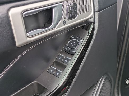 Used 2022 Ford Explorer ST w/ Equipment Group 401A image 12