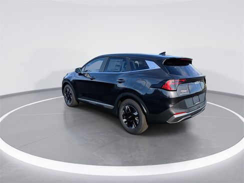 New 2026 Kia Sportage LX image 6