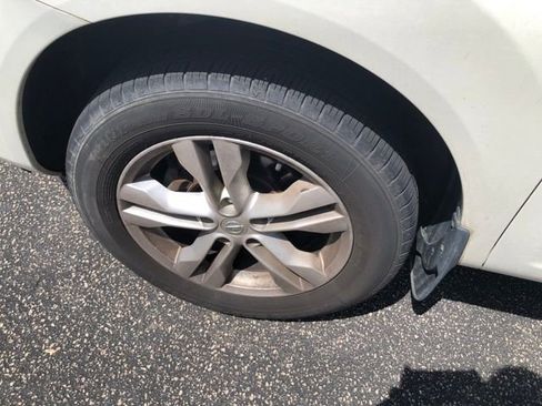 Used 2012 Nissan Rogue SV image 14