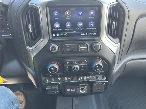 Used 2023 Chevrolet Silverado 2500 LT AWD/4WD image 18