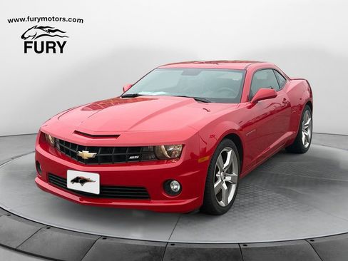 Used 2011 Chevrolet Camaro SS RWD image 7