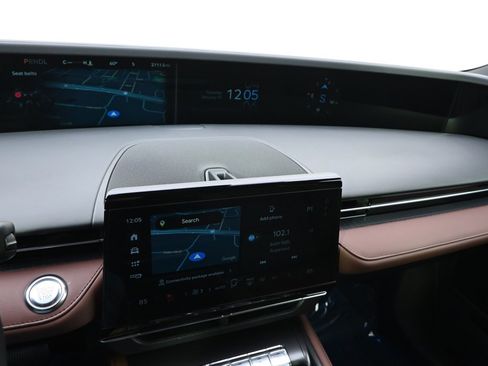 New 2026 Lincoln Nautilus Reserve image 28