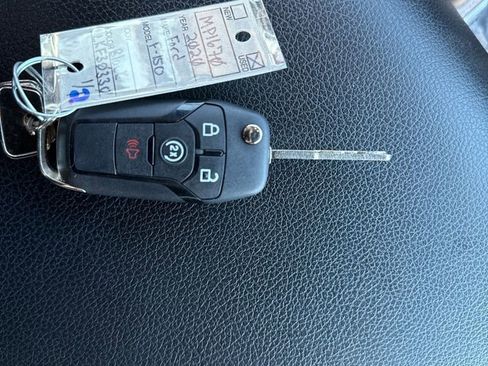 Used 2020 Ford F150 XLT w/ Equipment Group 302A Luxury image 15