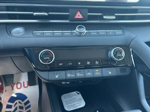 New 2026 Hyundai Elantra Limited FWD image 20