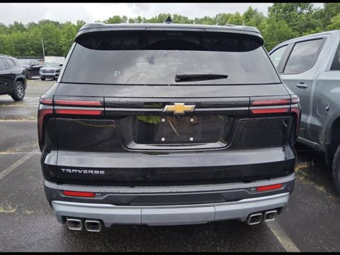 Used 2026 Chevrolet Traverse LT w/ Driver Confidence Package FWD image 5