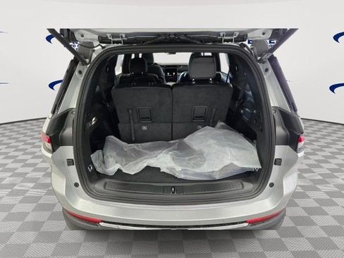 New 2025 Jeep Grand Cherokee L Limited w/ Trailer Tow Package image 3