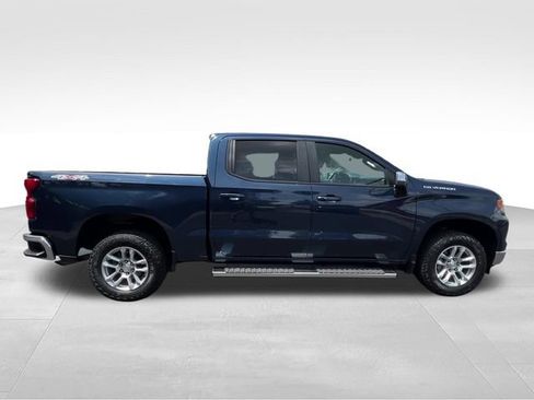 Certified 2022 Chevrolet Silverado 1500 LT AWD/4WD image 7