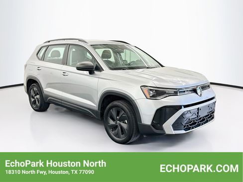 Used 2025 Volkswagen Taos S FWD image 1