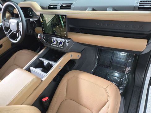 New 2026 Land Rover Defender 130 X-Dynamic SE AWD/4WD image 20