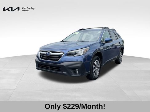 Used 2020 Subaru Outback Premium AWD/4WD image 1