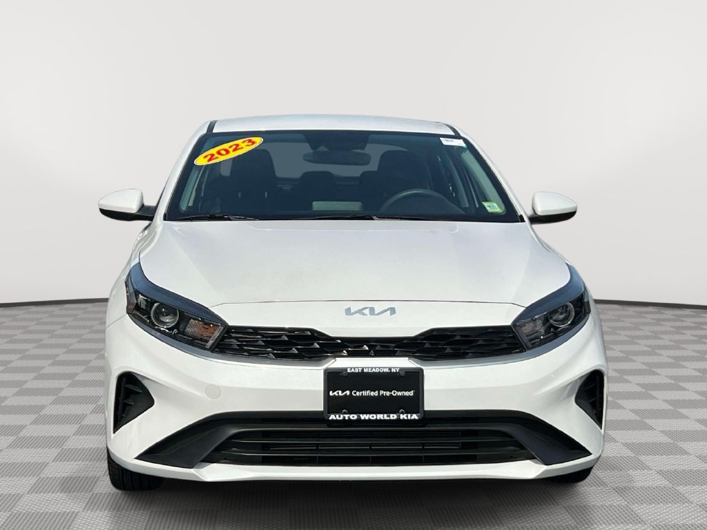 Certified 2023 Kia Forte LXS FWD image 2
