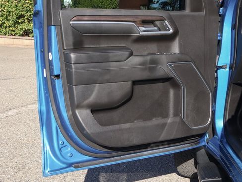 Used 2022 Chevrolet Silverado 1500 RST image 15